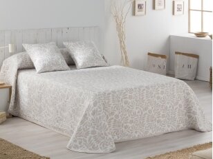NUKAINOTAS lovos užtiesalas "Fiore" beige (250x270 cm) . Nukainavimo priežastis - prekė iš ekspozicijos. NUKAINOTAS lovos užtiesalas "Fiore" beige (250x270 cm) . Nukainavimo priežastis - prekė iš ekspozicijos.